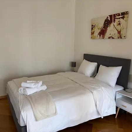 Quelques 6 Minutes A Pied De La Gare De Lausanne