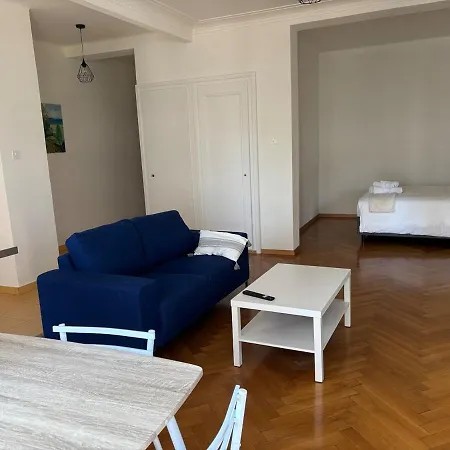 Apartment Quelques 6 Minutes A Pied De La Gare De