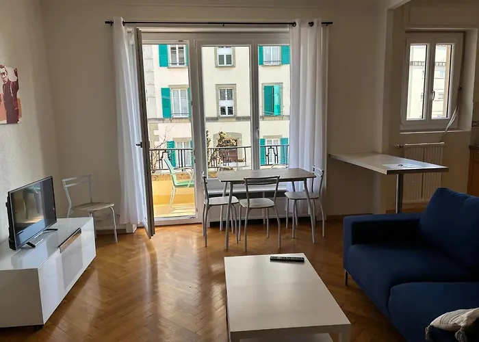 Quelques 6 Minutes à Pied De La Gare De *