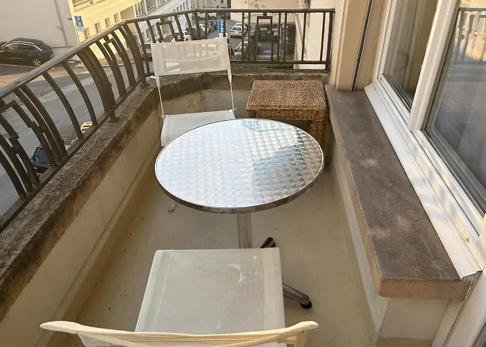 Quelques 6 Minutes A Pied De La Gare De * Lausanne